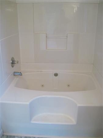 173 East Princeton Road Princeton, MA 01541 - Photo 17 of 30 a bathroom with bathtub