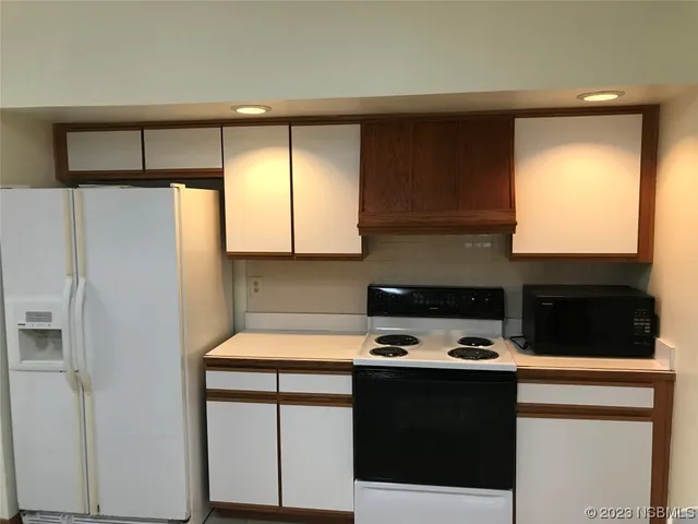 $339,500 | 1326 Queen Palm Drive, Edgewater, FL 32132