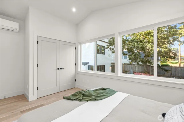 $879,950 | 7352 22nd Avenue Northwest, Seattle, WA 98117