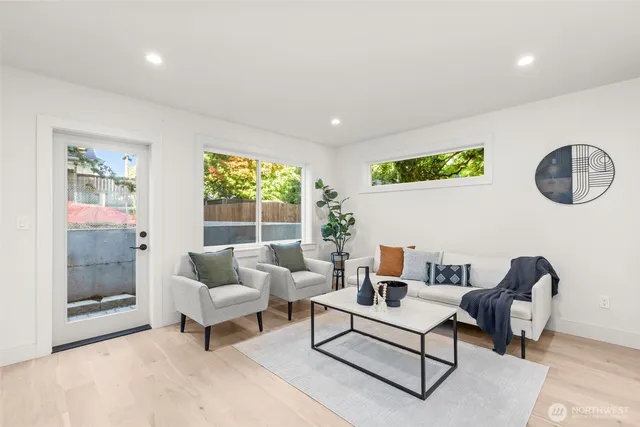 $879,950 | 7352 22nd Avenue Northwest, Seattle, WA 98117