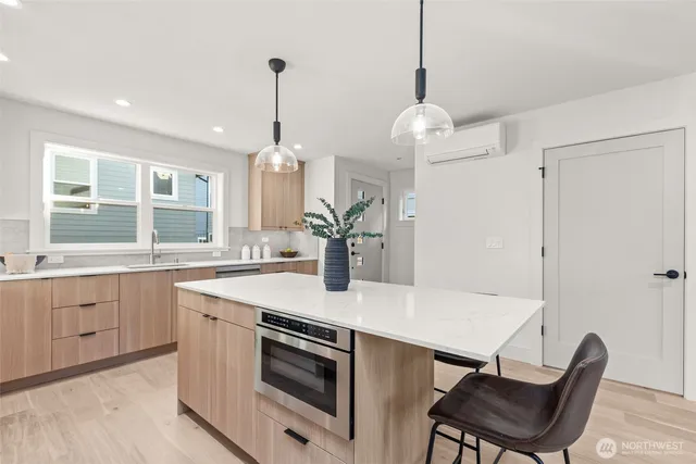 $879,950 | 7352 22nd Avenue Northwest, Seattle, WA 98117