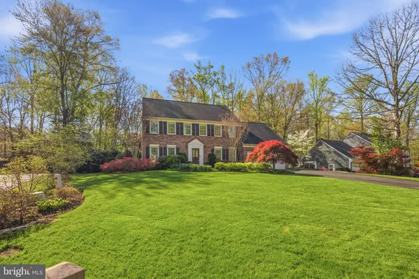 $1,371,900 | 7317 South View Court, Fairfax Station, VA 22039