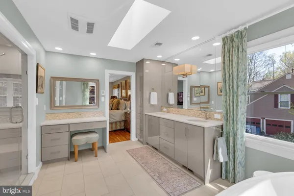$1,371,900 | 7317 South View Court, Fairfax Station, VA 22039