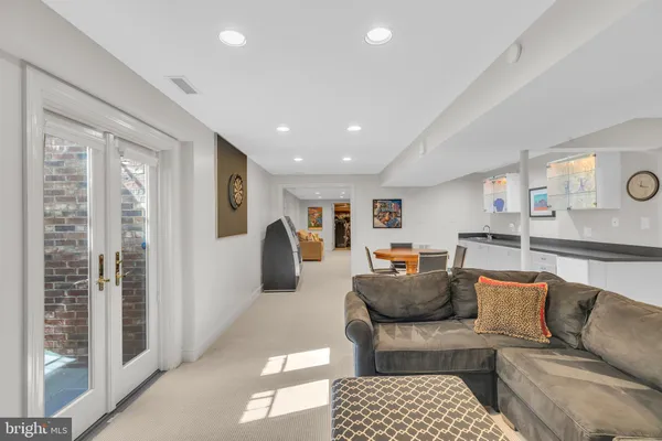 $1,371,900 | 7317 South View Court, Fairfax Station, VA 22039