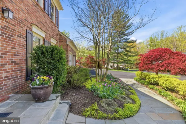 $1,371,900 | 7317 South View Court, Fairfax Station, VA 22039