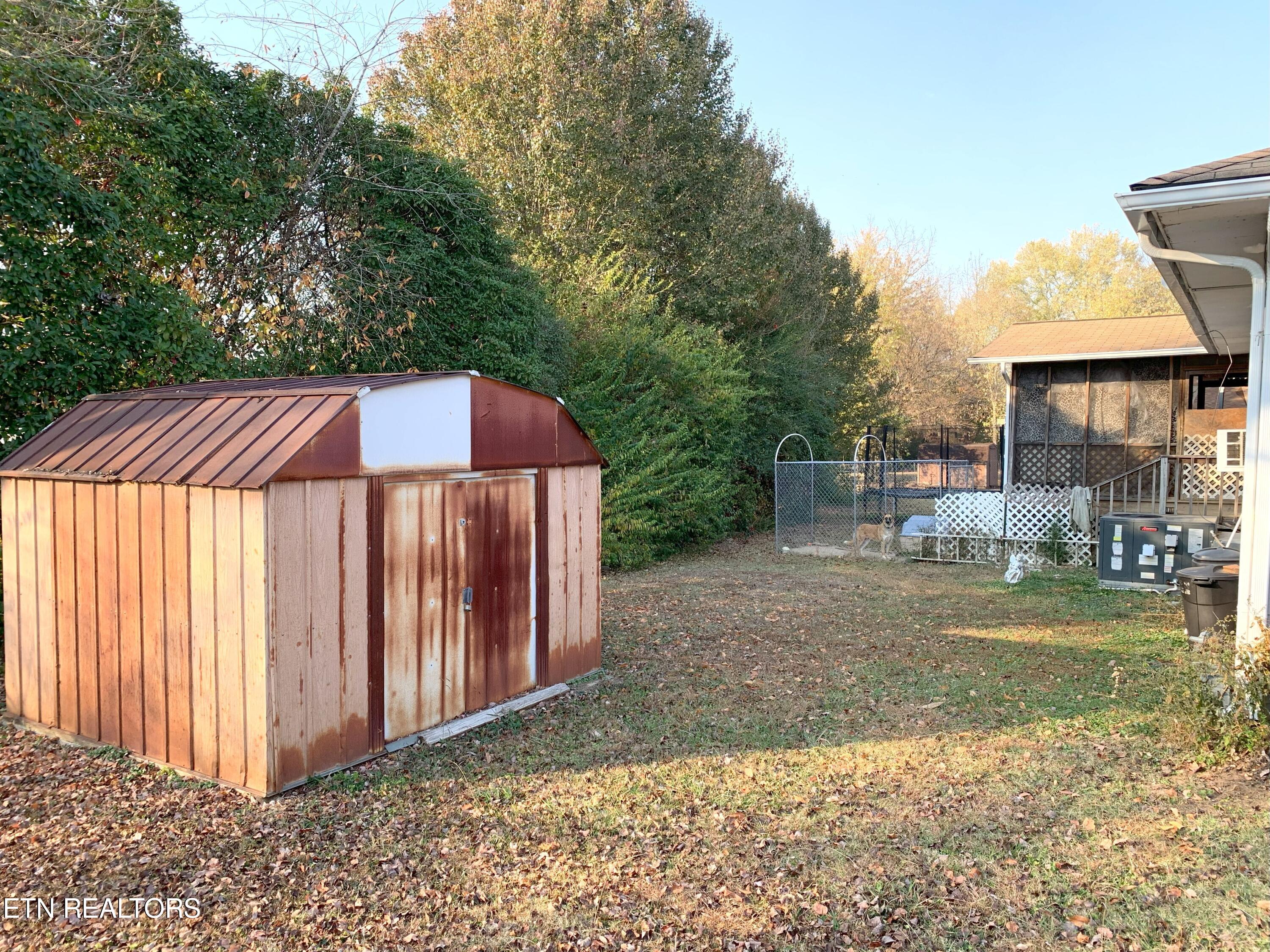 117 Marquette Road Oak Ridge, TN 37830 - Photo 4 of 27 4