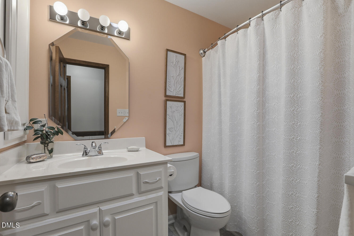 8421 Crowder Road Raleigh, NC 27603 - Photo 35 of 51 036