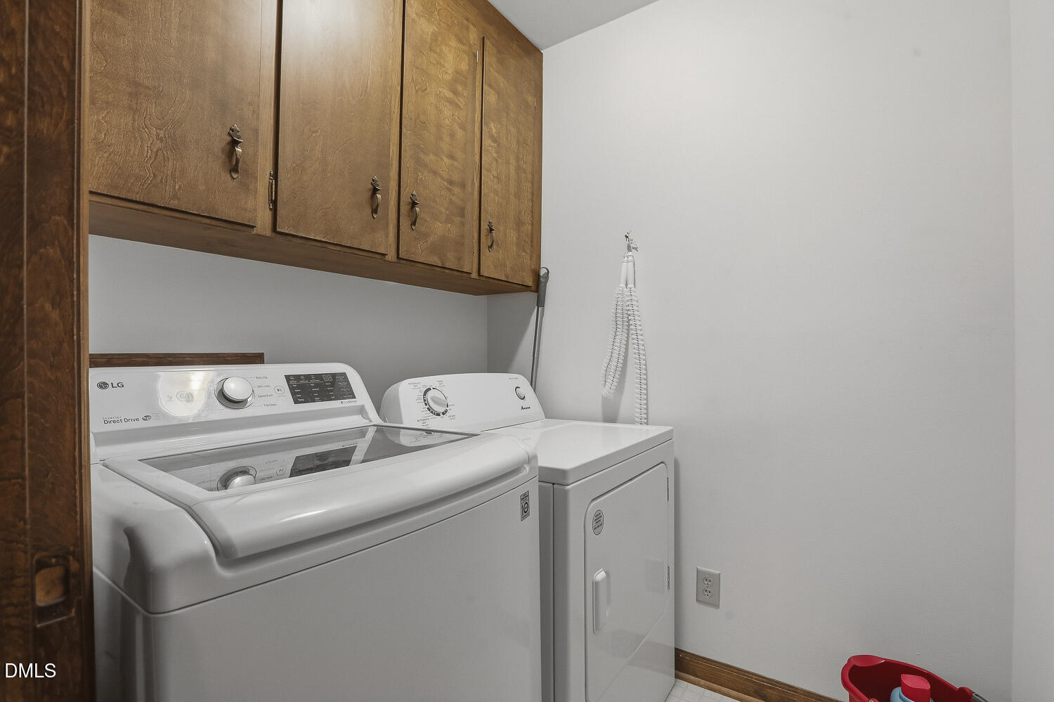8421 Crowder Road Raleigh, NC 27603 - Photo 38 of 51 039