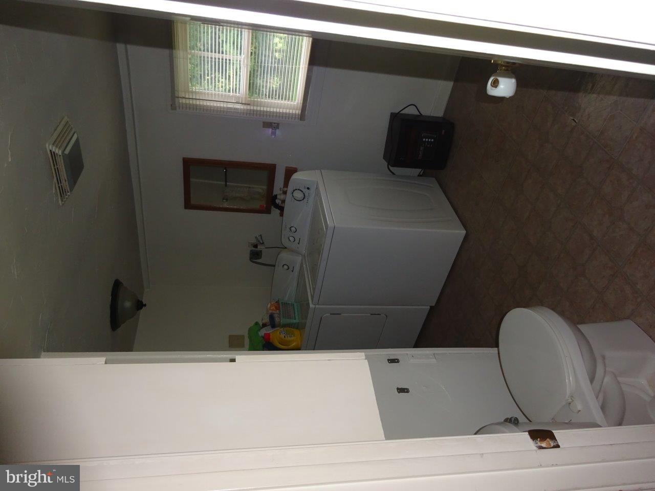 42 Policeman Club Road Falling Waters, WV 25419 - Photo 15 of 18 Interior (General)