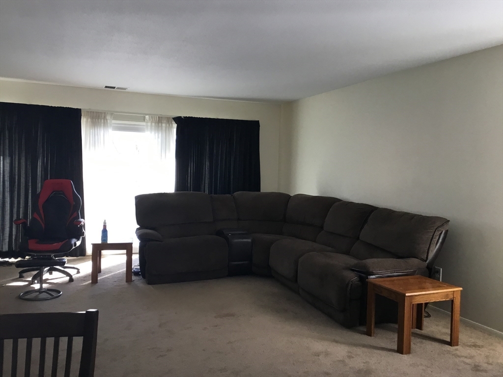 25 Nassau Drive, Unit 25 Springfield, MA 01129 - Photo 6 of 9