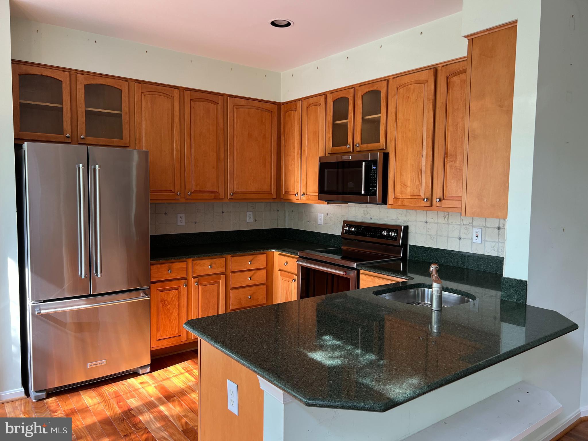 20321 Swallow Point Road Montgomery Village, MD 20886 - Photo 12 of 40 Gallery Image 12