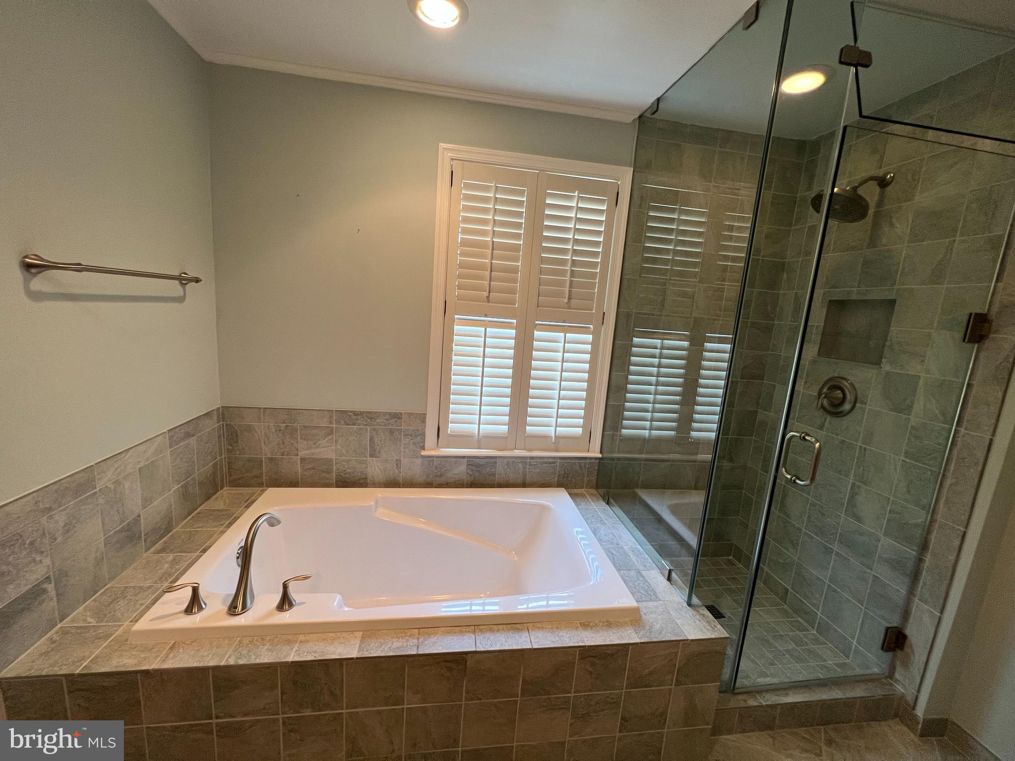 20321 Swallow Point Road Montgomery Village, MD 20886 - Photo 34 of 40 Gallery Image 34