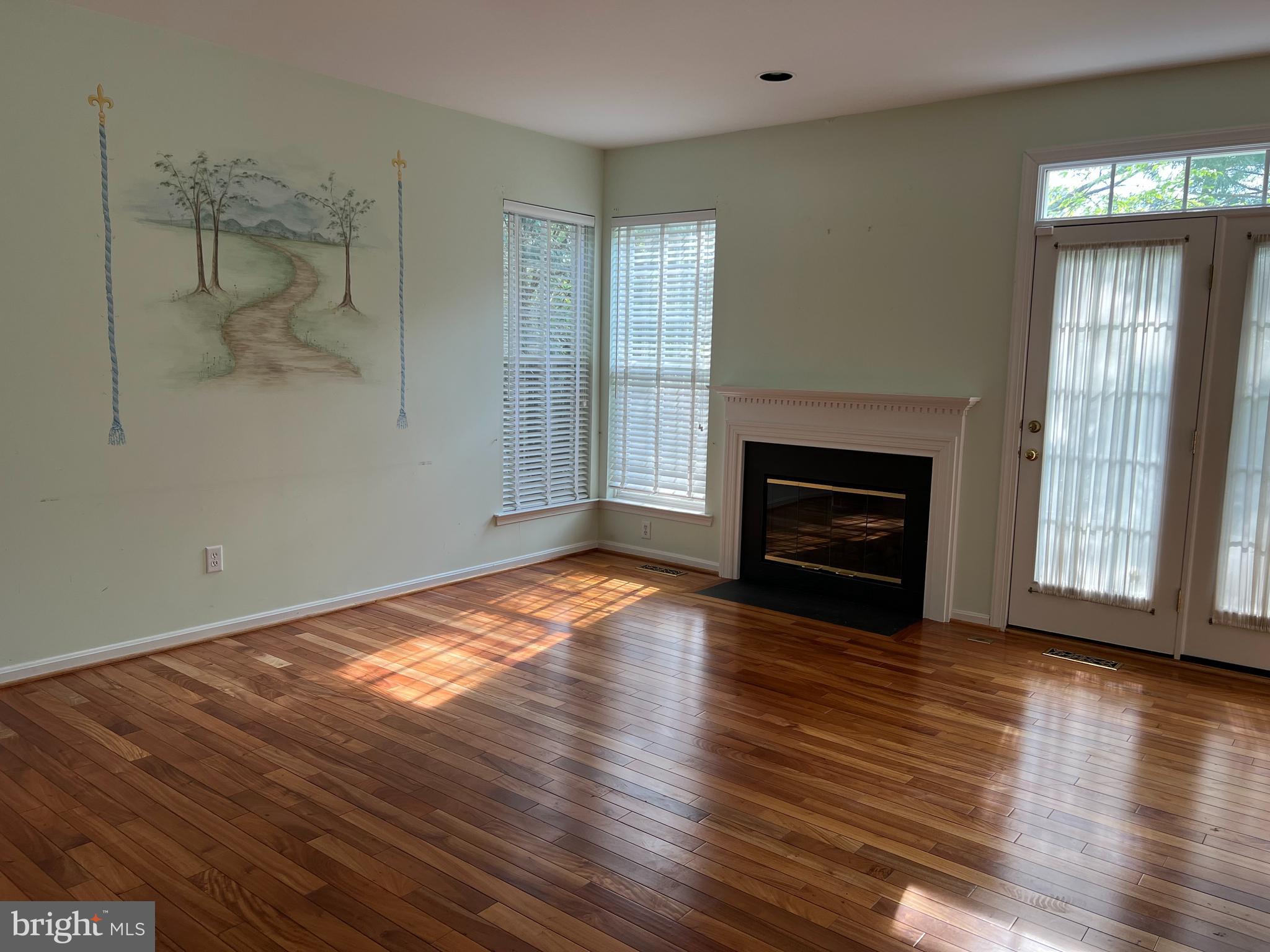 20321 Swallow Point Road Montgomery Village, MD 20886 - Photo 8 of 40 Gallery Image 8