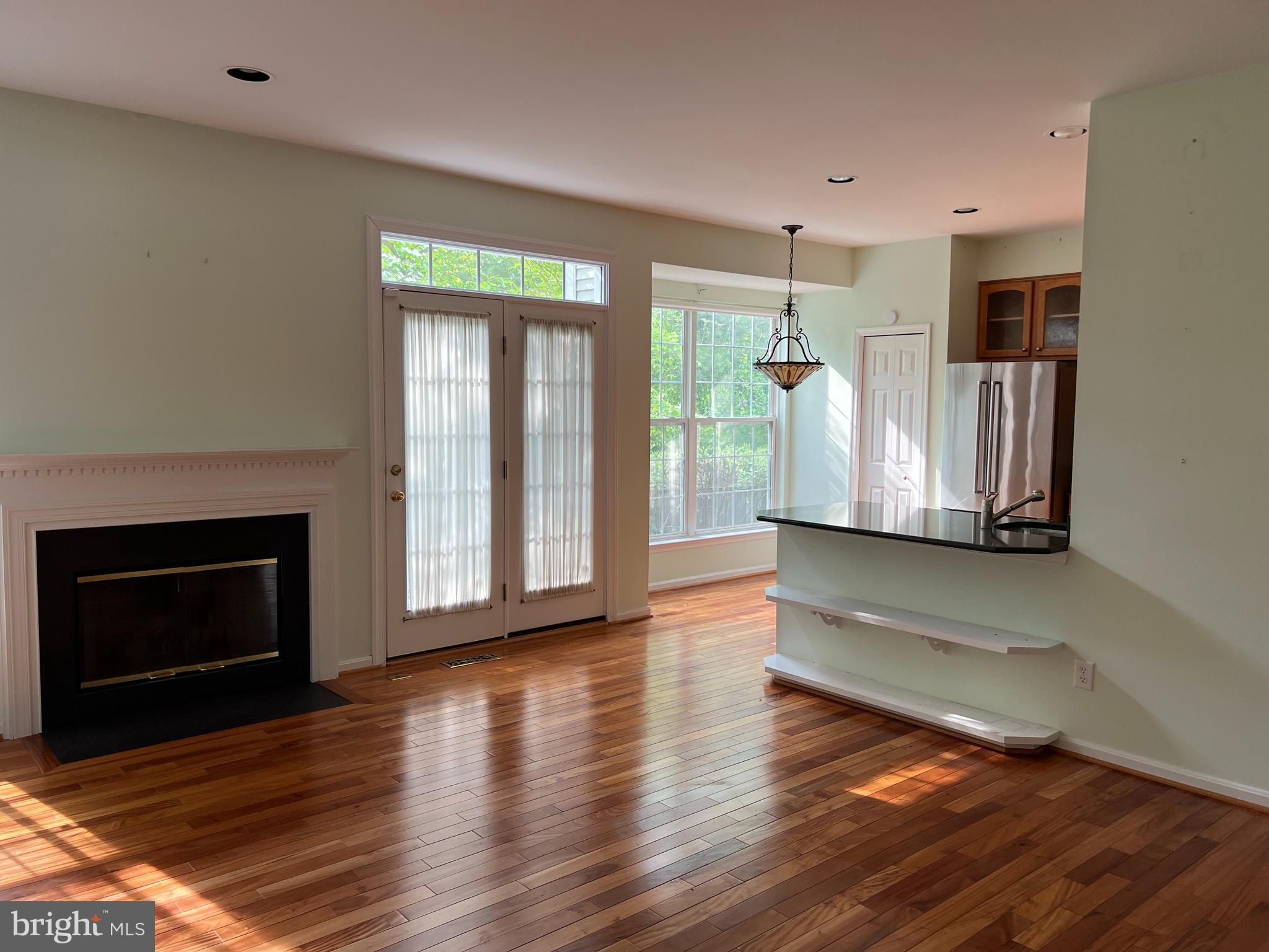 20321 Swallow Point Road Montgomery Village, MD 20886 - Photo 9 of 40 Gallery Image 9