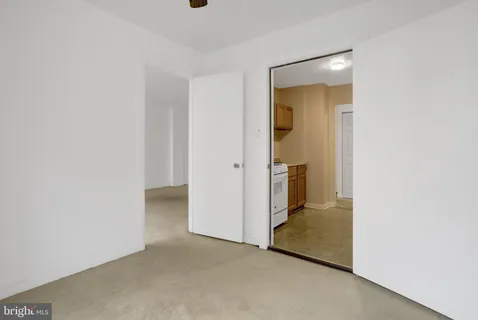 $220,000 | 5565 Columbia Pike, Unit 412, Arlington, VA 22204