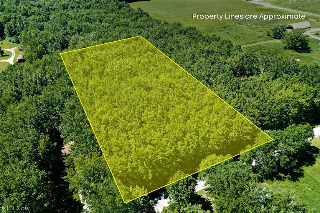Airport Road Northwest Warren, OH 44481 - Photo 1 of 19