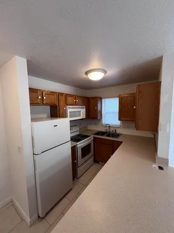 $1,100 | 220 Columbia Drive, Unit 17, Cape Canaveral, FL 32920