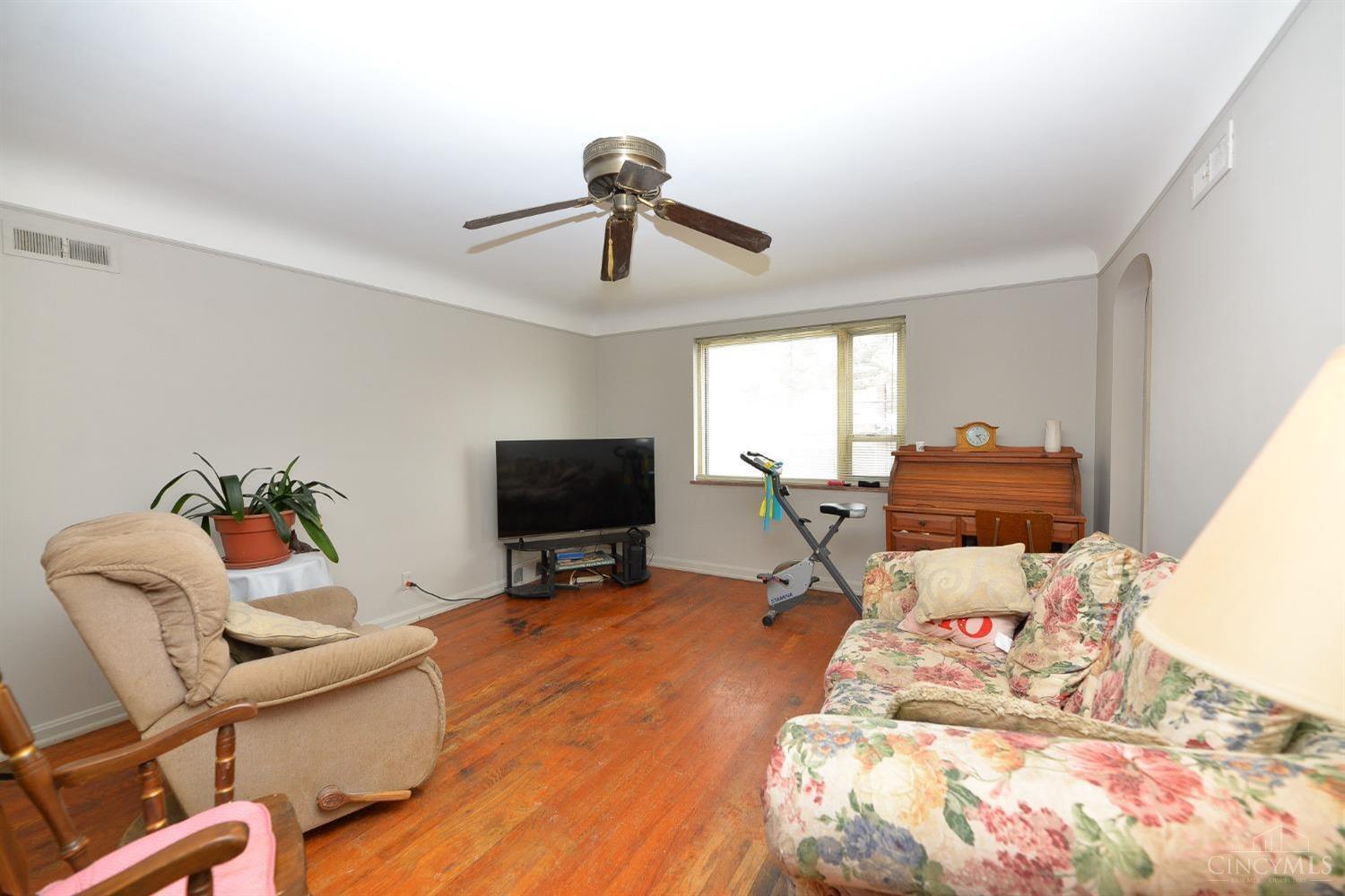 6801 Plainfield Road Silverton, OH 45236 - Photo 22 of 50