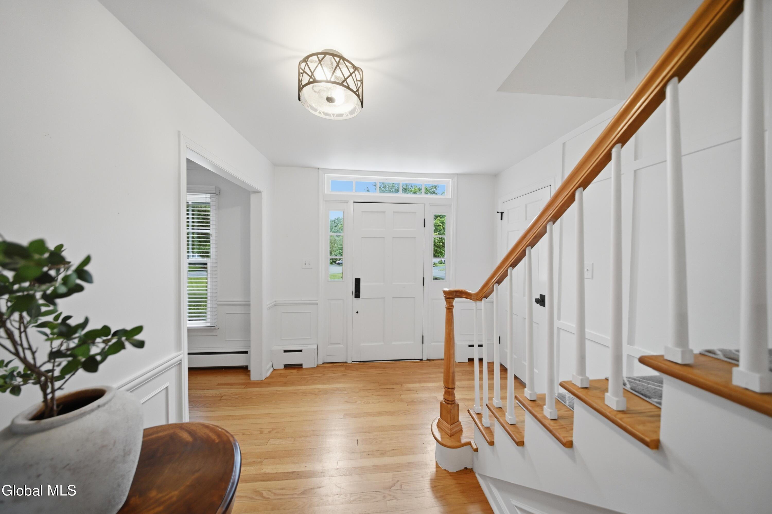 5 Beaver Pond Road Colonie, NY 12211 - Photo 3 of 70 3