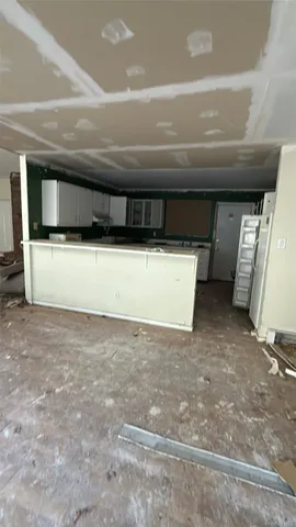 $1,100,000 | 23 North Quarter Road, Westhampton, NY 11977