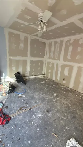 $1,100,000 | 23 North Quarter Road, Westhampton, NY 11977