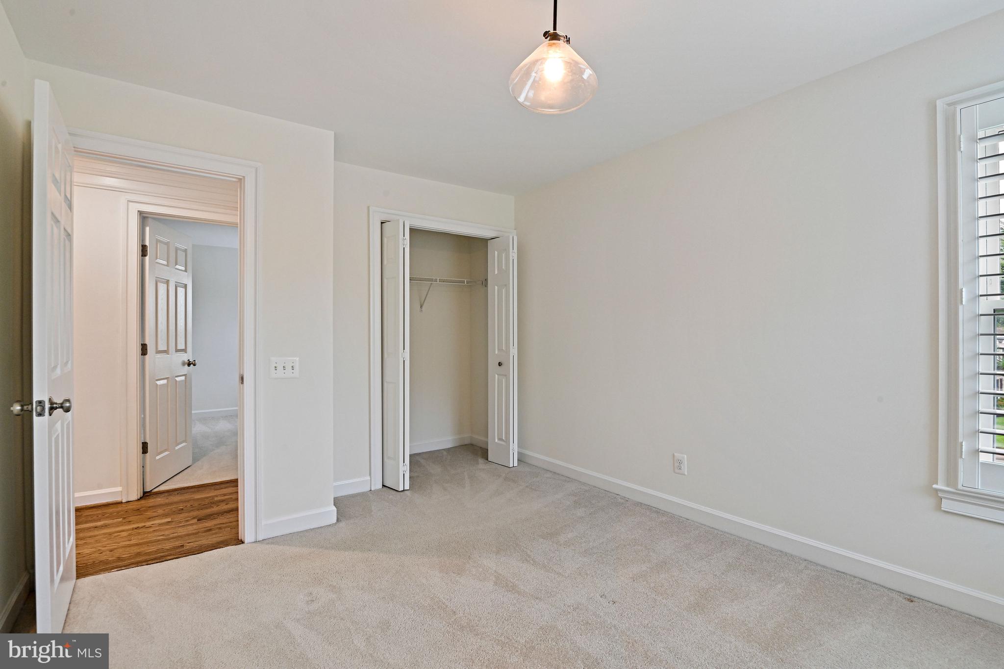 9733 Hidden Valley Road Vienna, VA 22181 - Photo 47 of 70