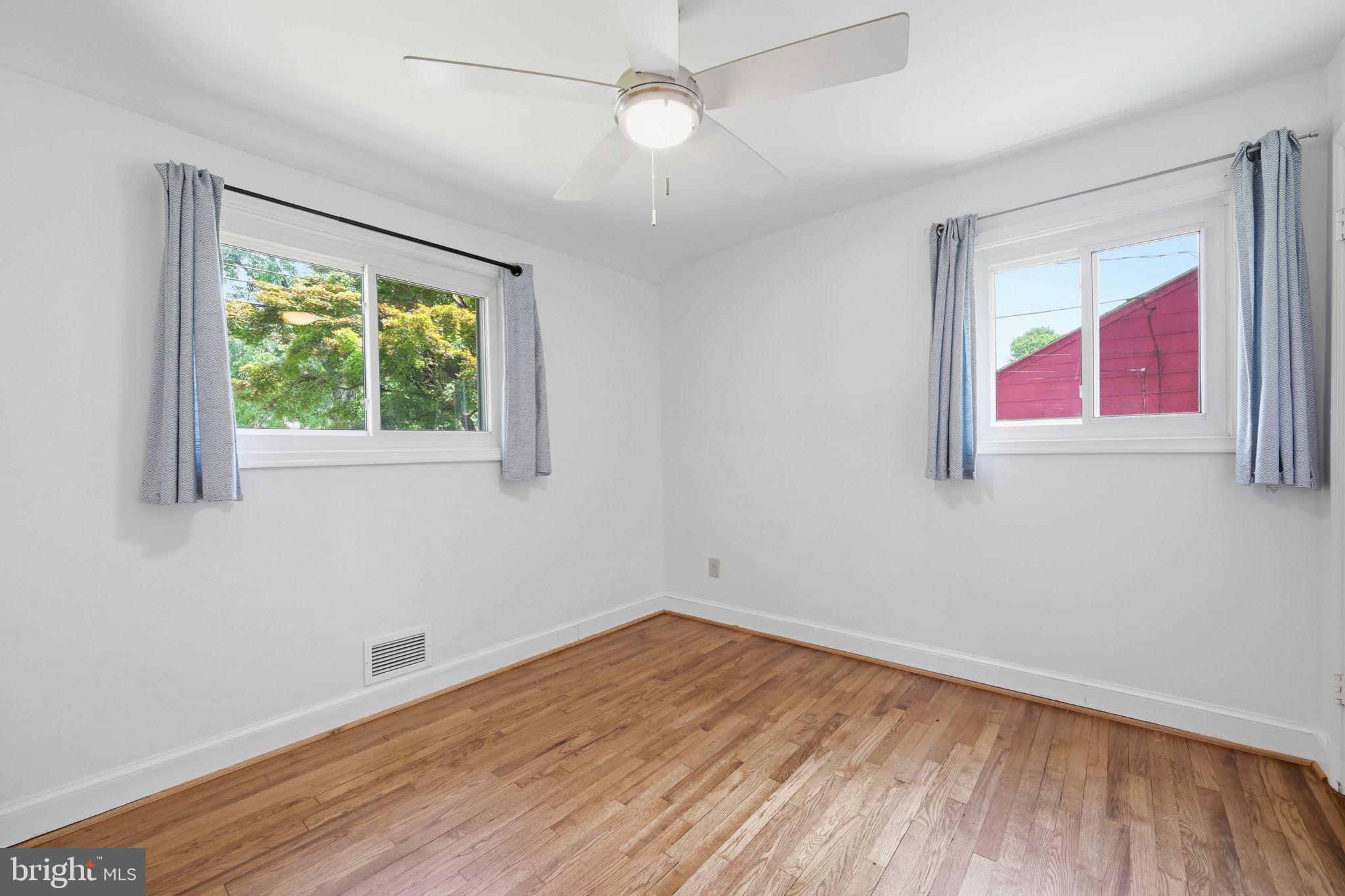 2204 Prichard Road Silver Spring, MD 20902 - Photo 19 of 28 2nd bedroom