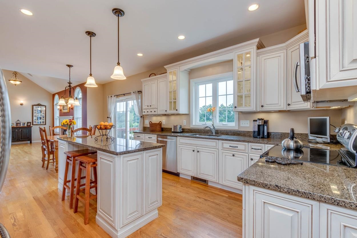 25 Collins Way Pelham, NH 03076 - Photo 8 of 40 Gallery Image 8