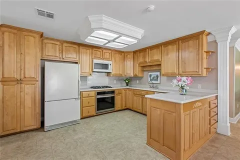 $225,000 | 735 Ave F, Westwego, LA 70094