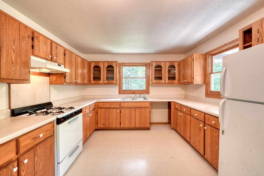 1493 Greasy Creek Road Brasstown, NC 28902 - Photo 11 of 51