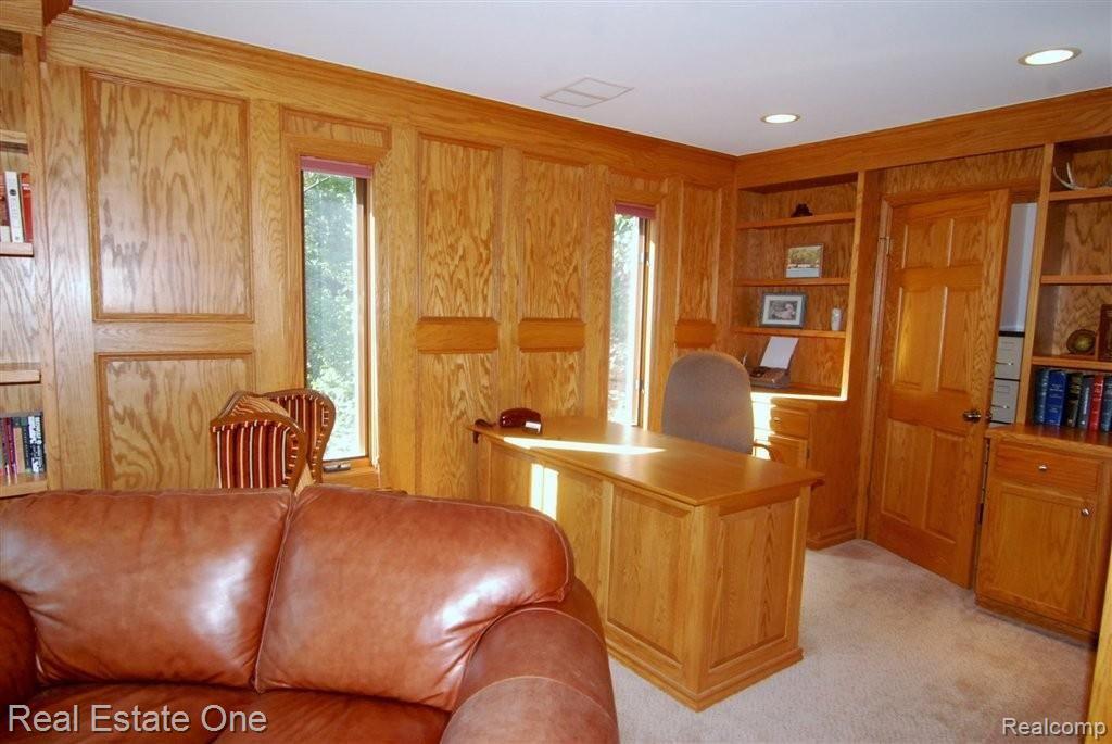 644 Rudgate Road Bloomfield Hills, MI 48304 - Photo 12 of 43 library office.JPG