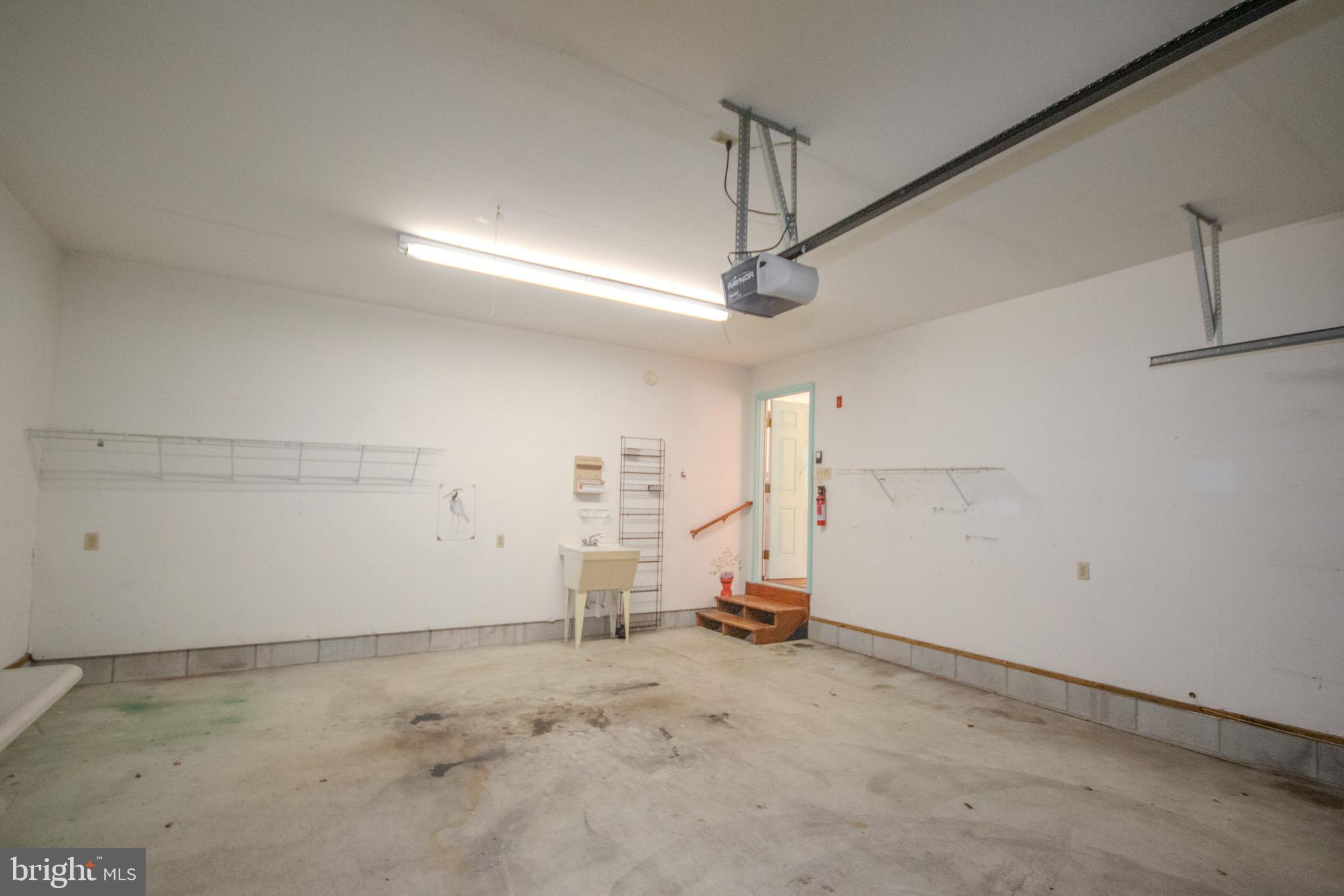 907 Walbash Street Salisbury, MD 21804 - Photo 37 of 47 Garage