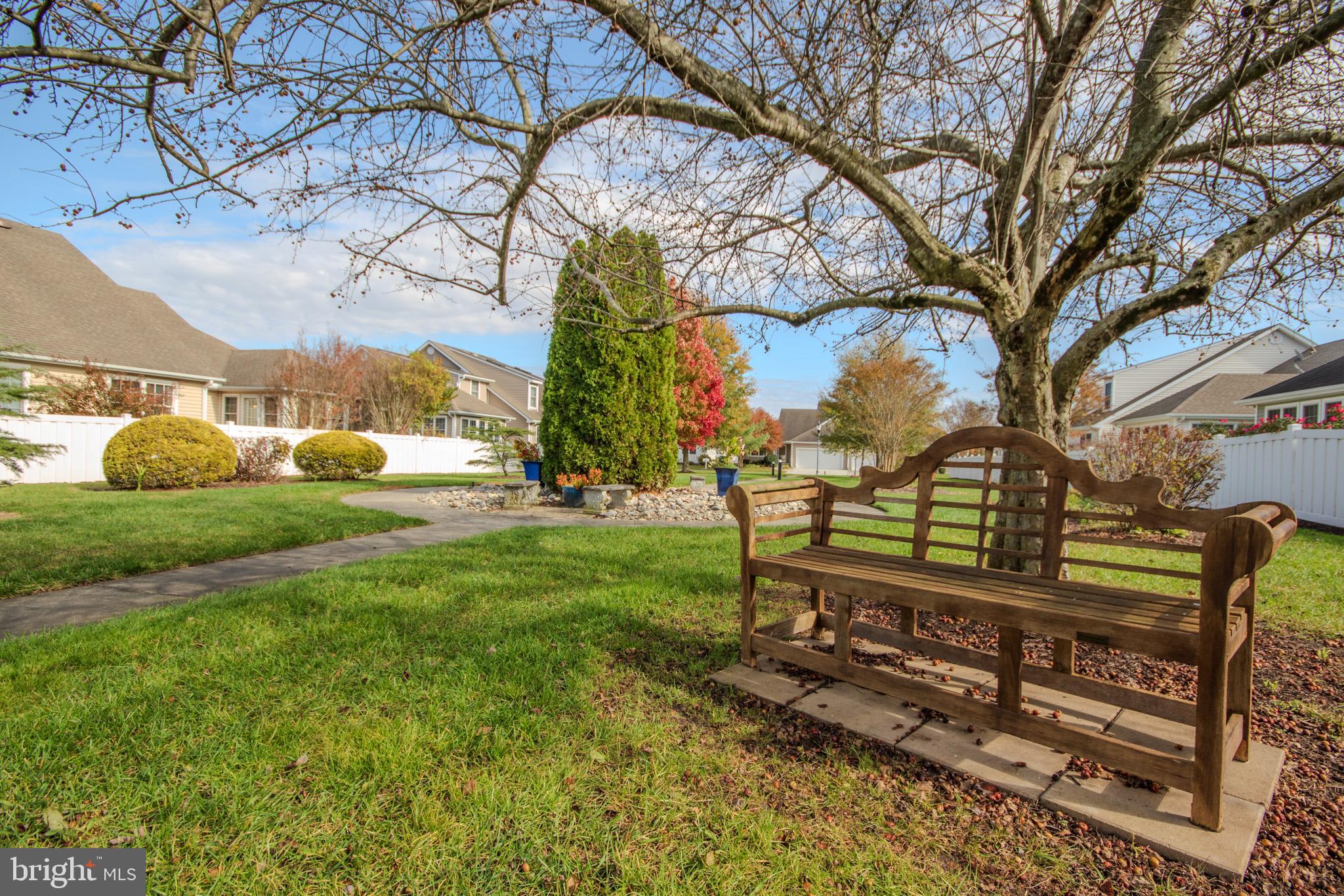 907 Walbash Street Salisbury, MD 21804 - Photo 46 of 47 Community courtyard