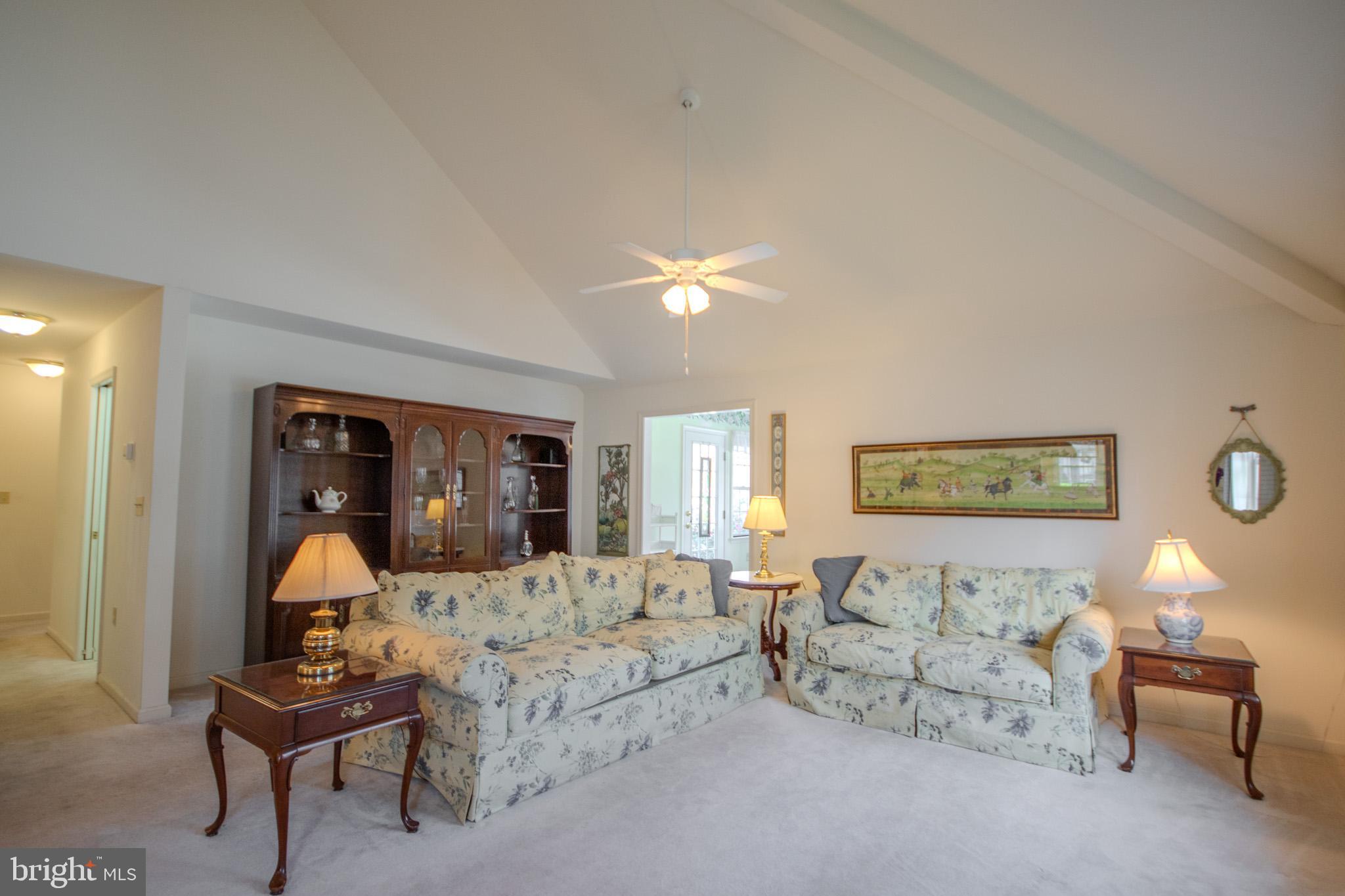 907 Walbash Street Salisbury, MD 21804 - Photo 10 of 47 Living room