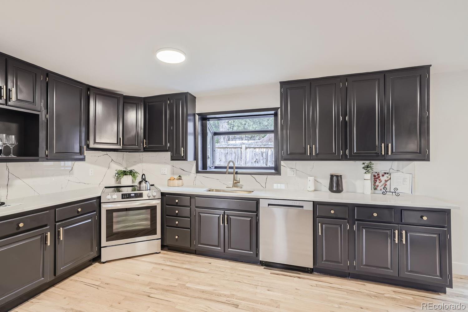 9290 West 38th Avenue Wheat Ridge, CO 80033 - Photo 8 of 28 Gallery Image 8