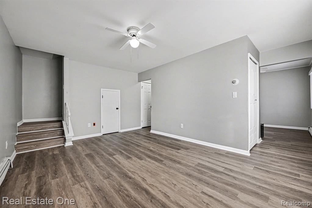 150 Ladd Road Walled Lake, MI 48390 - Photo 5 of 27 Gallery Image 5