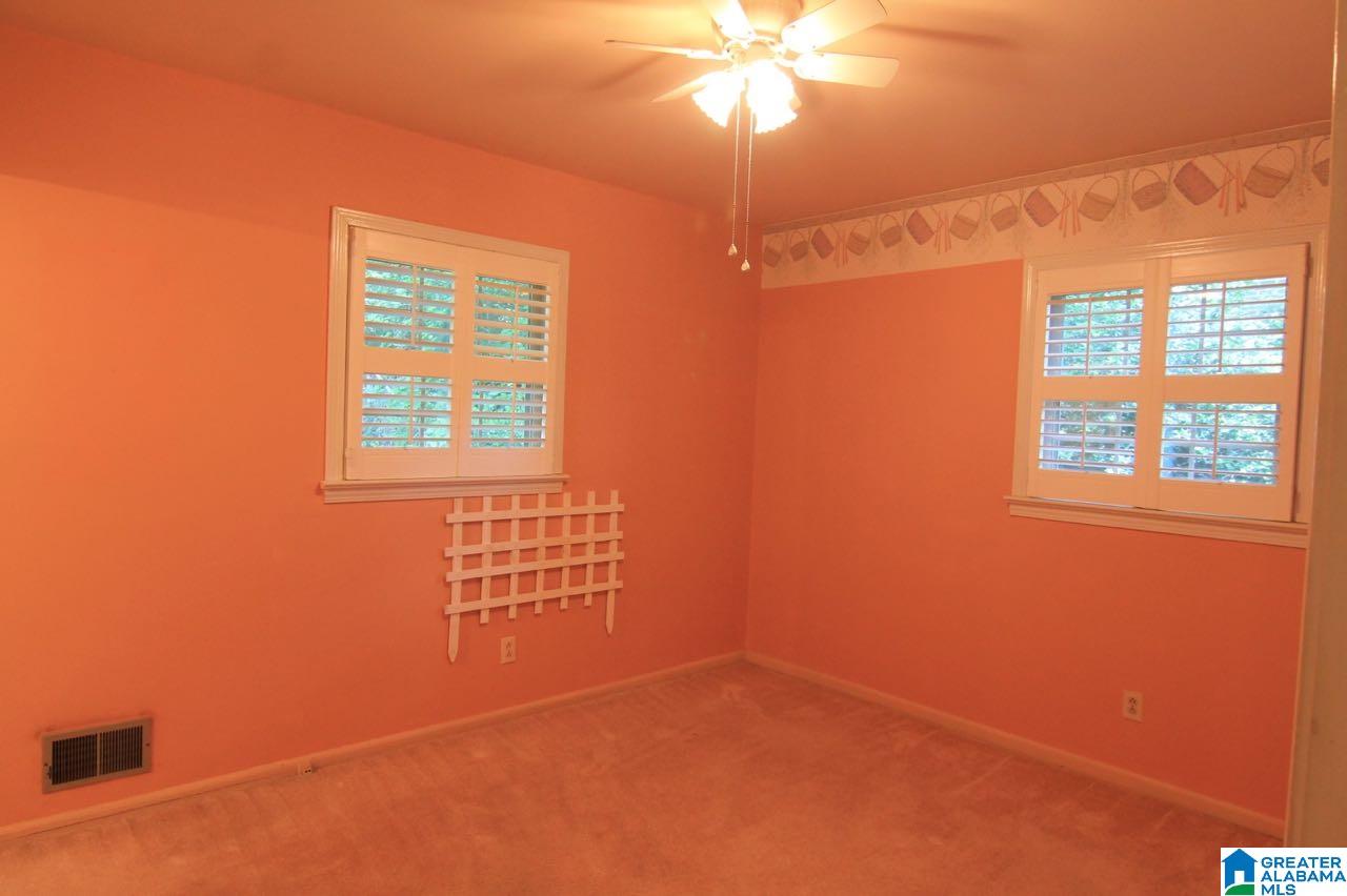 968 Ridgewood Circle Birmingham, AL 35235 - Photo 8 of 16
