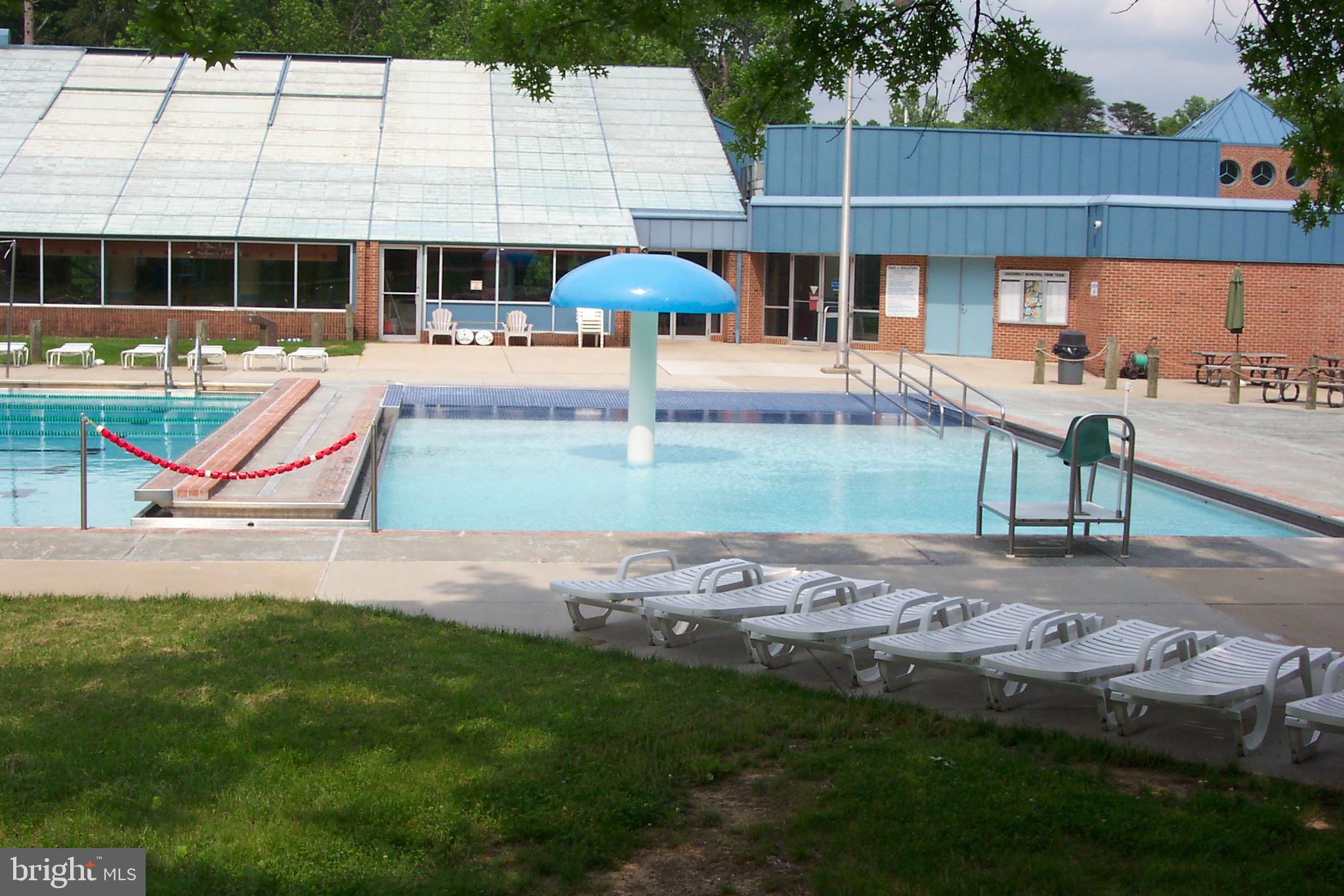 18 Ridge Road Greenbelt, MD 20770 - Photo 22 of 31 an outdoor space with patio
