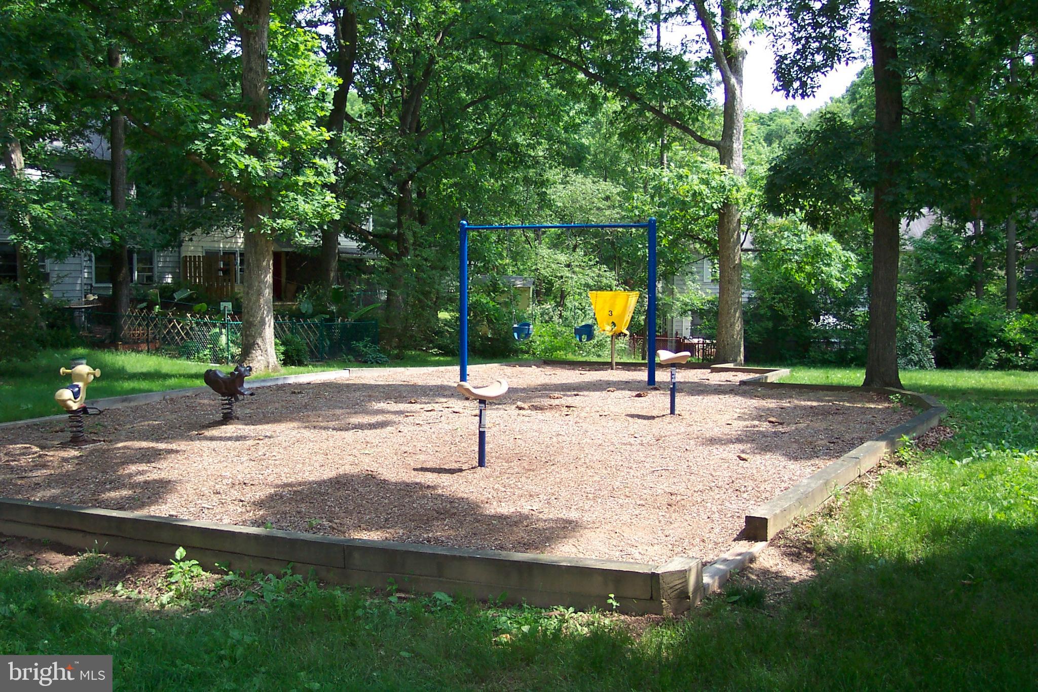 18 Ridge Road Greenbelt, MD 20770 - Photo 25 of 31 a park view with a fountain