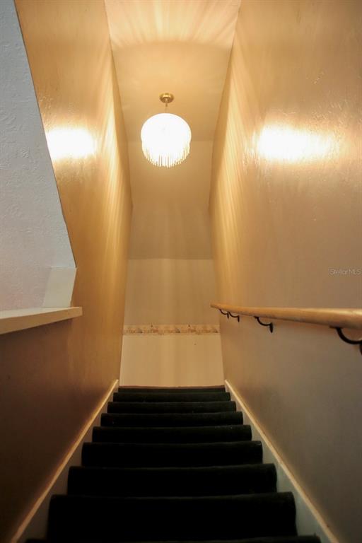 786 Southwest Bozeman Court Lake City, FL 32024 - Photo 26 of 32 a view of entryway and hall with wooden floor