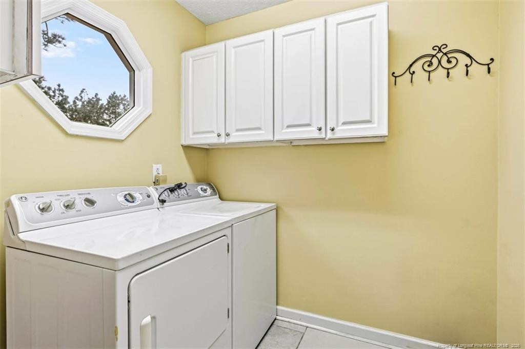 403 Lionshead Road Fayetteville, NC 28311 - Photo 13 of 49 a utility room with dryer and washer