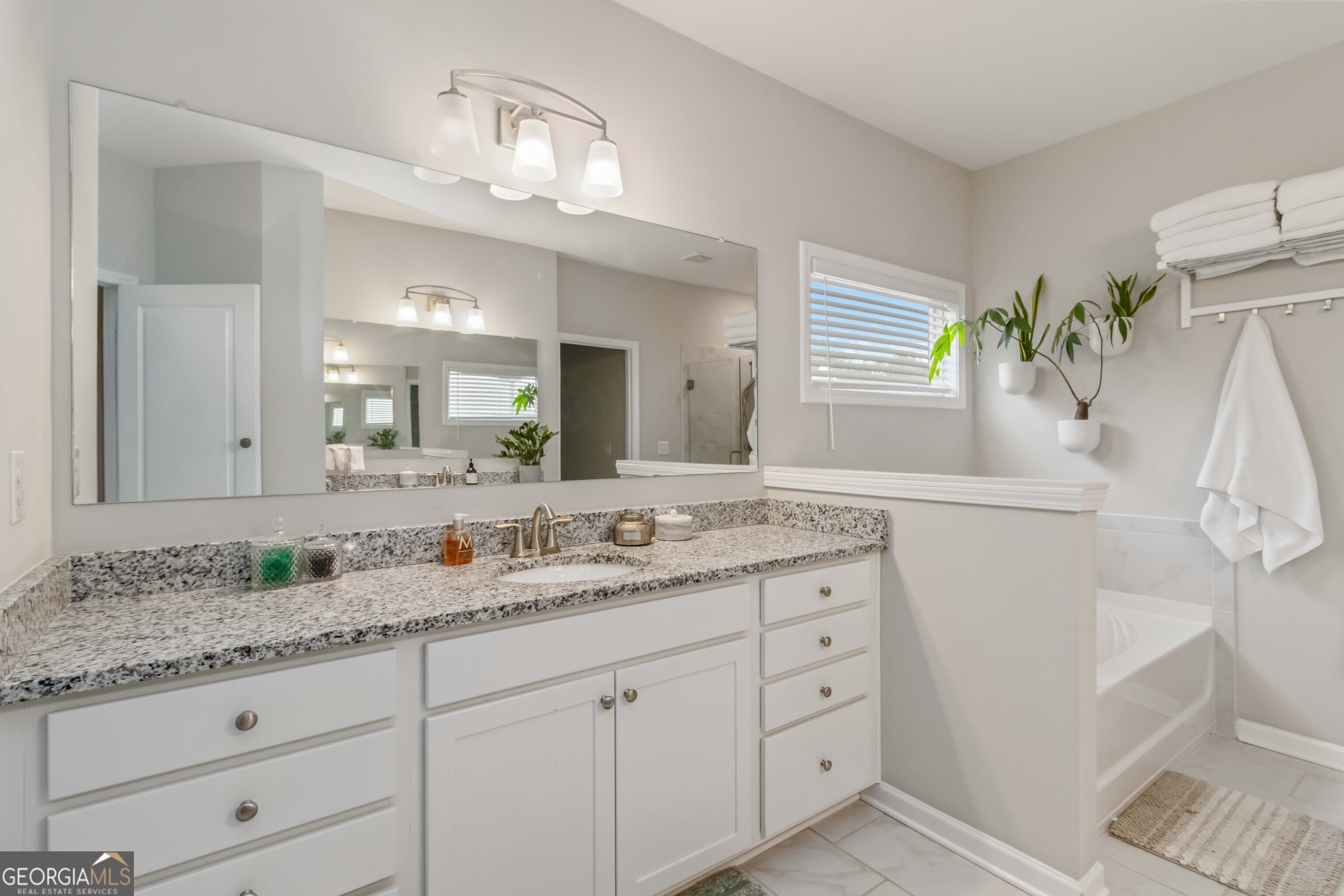 2105 Woodmarsh Circle Auburn, GA 30011 - Photo 15 of 31