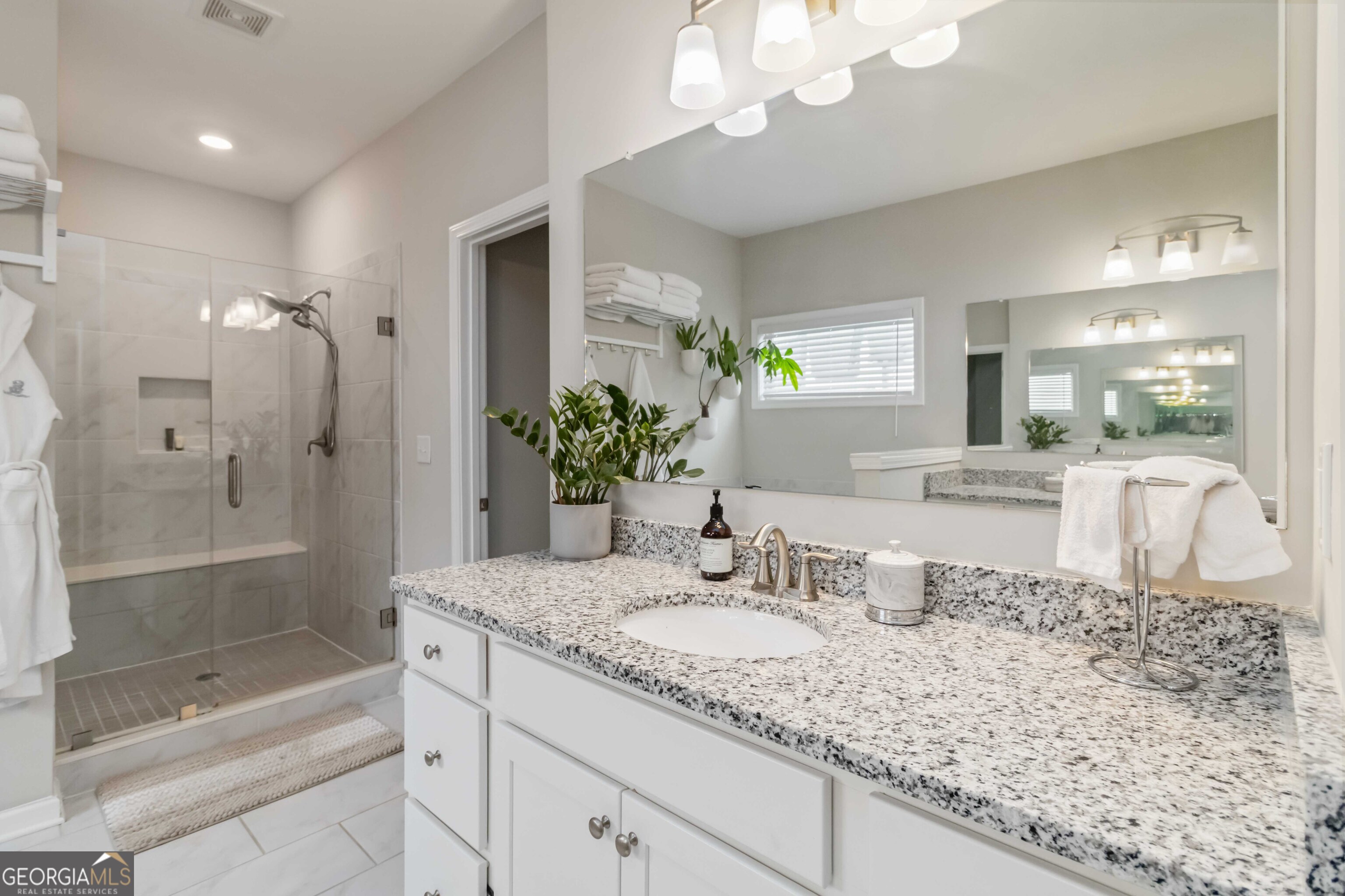 2105 Woodmarsh Circle Auburn, GA 30011 - Photo 16 of 31