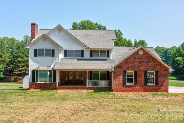 $499,900 | 3010 Eaker Drive, Cherryville, NC 28021