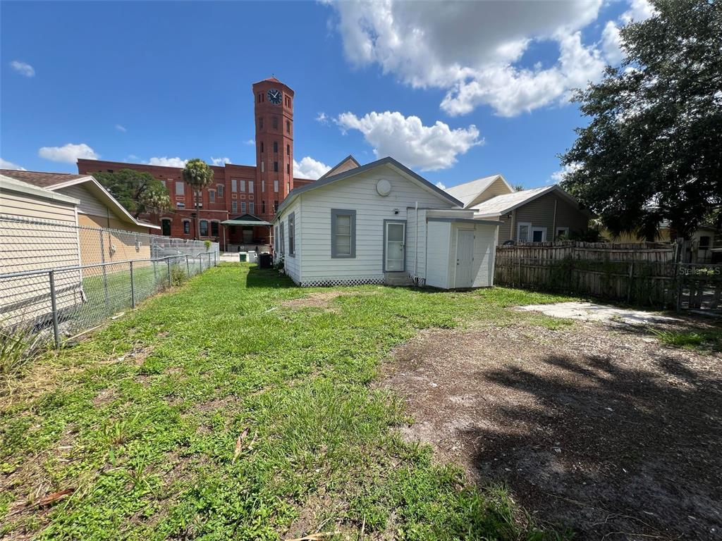 1936 West Cherry Street Tampa, FL 33607 - Photo 18 of 21 a house view with a garden