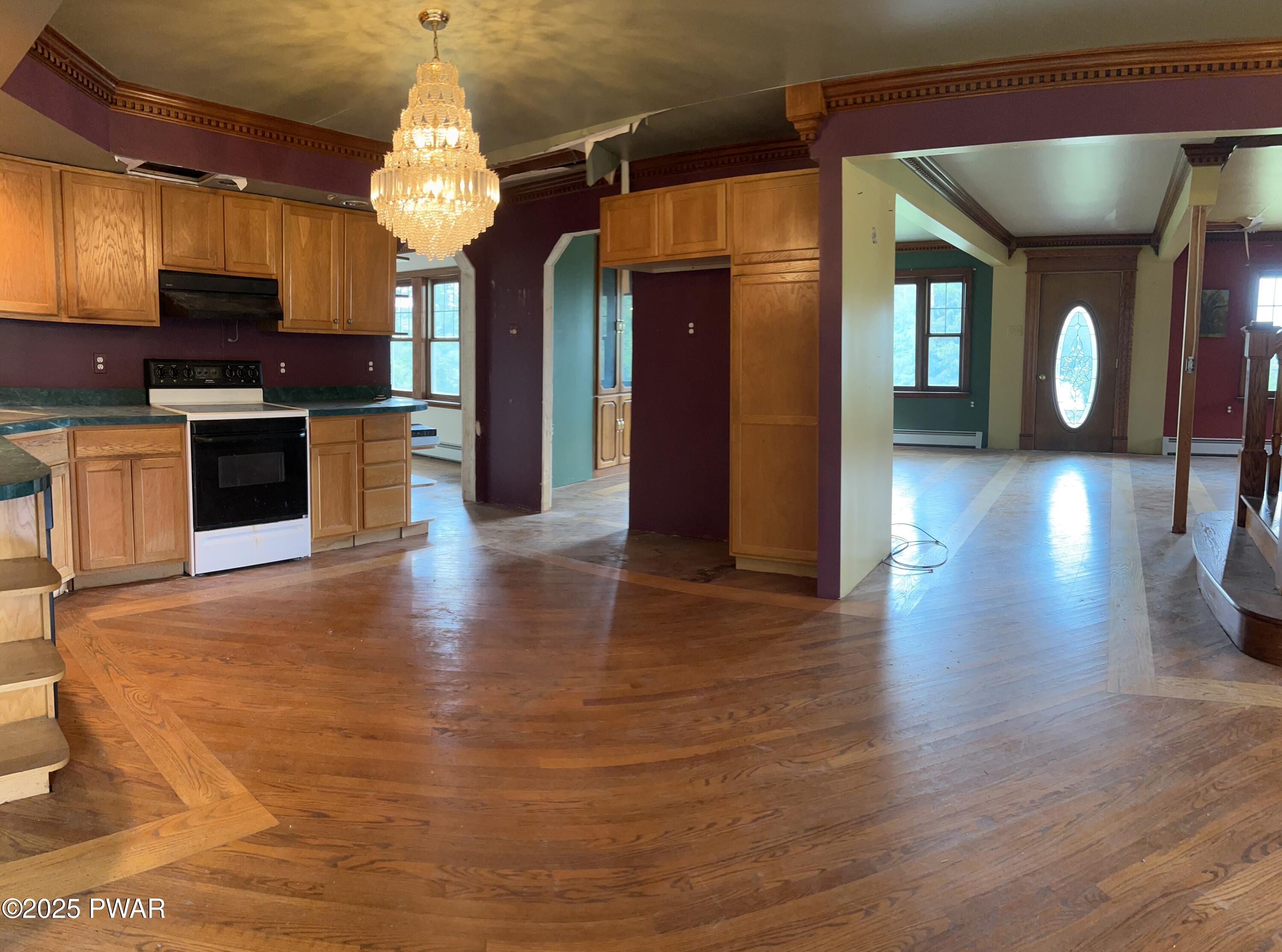 582 Spring Hill Road Moscow, PA 18444 - Photo 5 of 59 KITCHEN