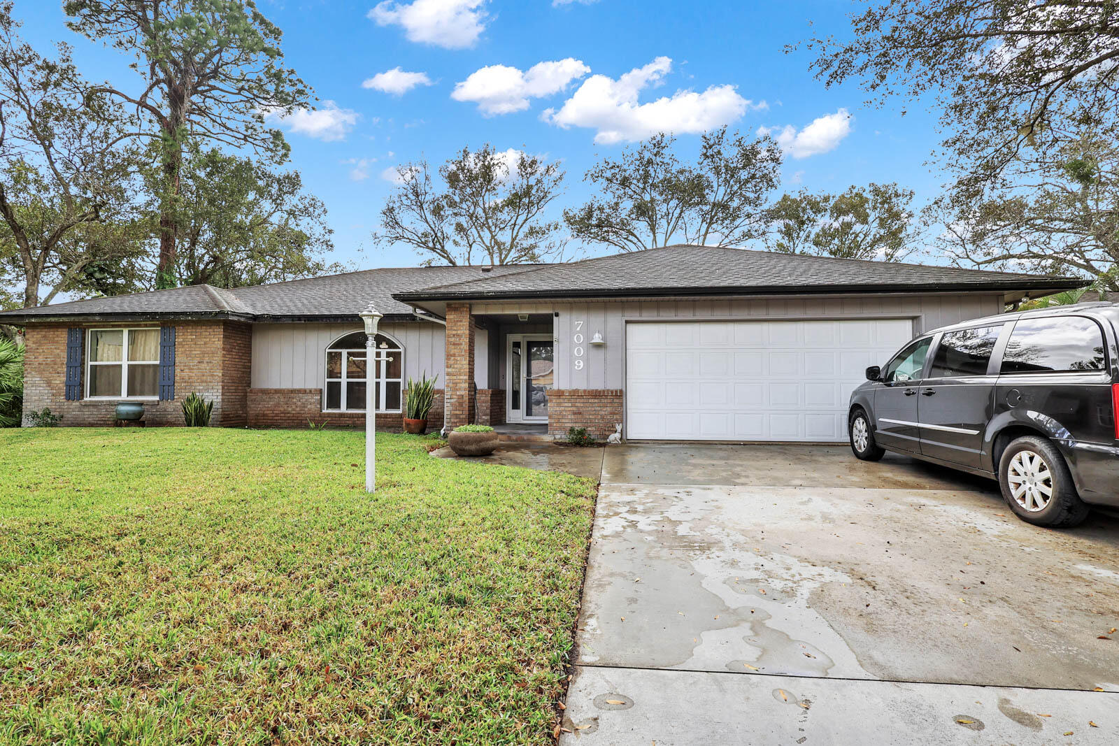 7009 Arthurs Road Fort Pierce, FL 34951 - Photo 3 of 40 7009_Arthurs_Rd-3