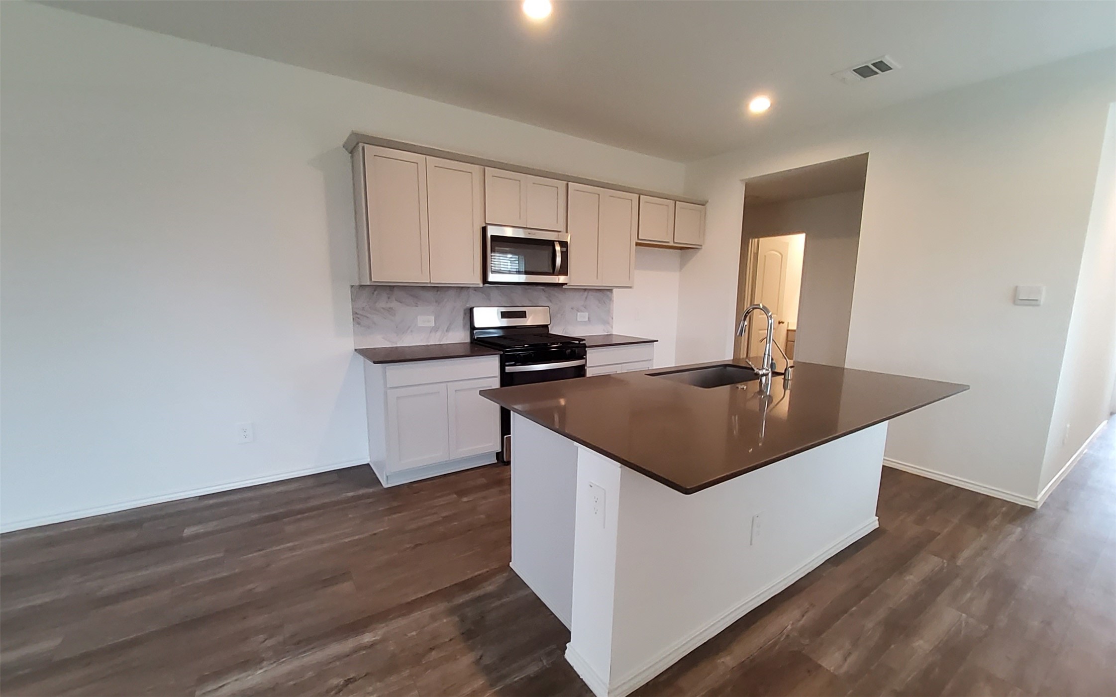 4901 Blue Beetle Rdg Drive Katy, TX 77493 - Photo 14 of 47