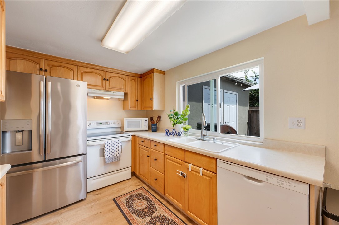 4792 Larwin Avenue Cypress, CA 90630 - Photo 10 of 33