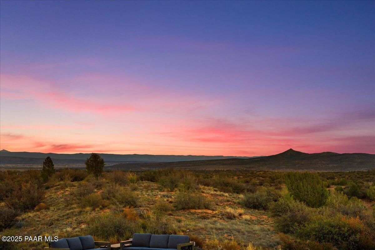 12300 West Slate Road Prescott, AZ 86305 - Photo 47 of 59 a view of a city with mountain